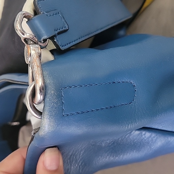MARC by Marc Jacobs  White/Blue Crossbody - Picture 7 of 16